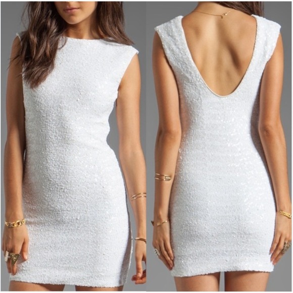 Alberto Makali Dresses & Skirts - NWT ALBERTO MAKALI White‎ Sequin Cap Shoulder Pad Scoop Sheath Mini Dress 12